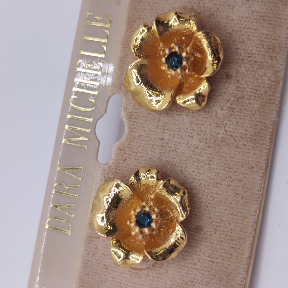 Flower earring